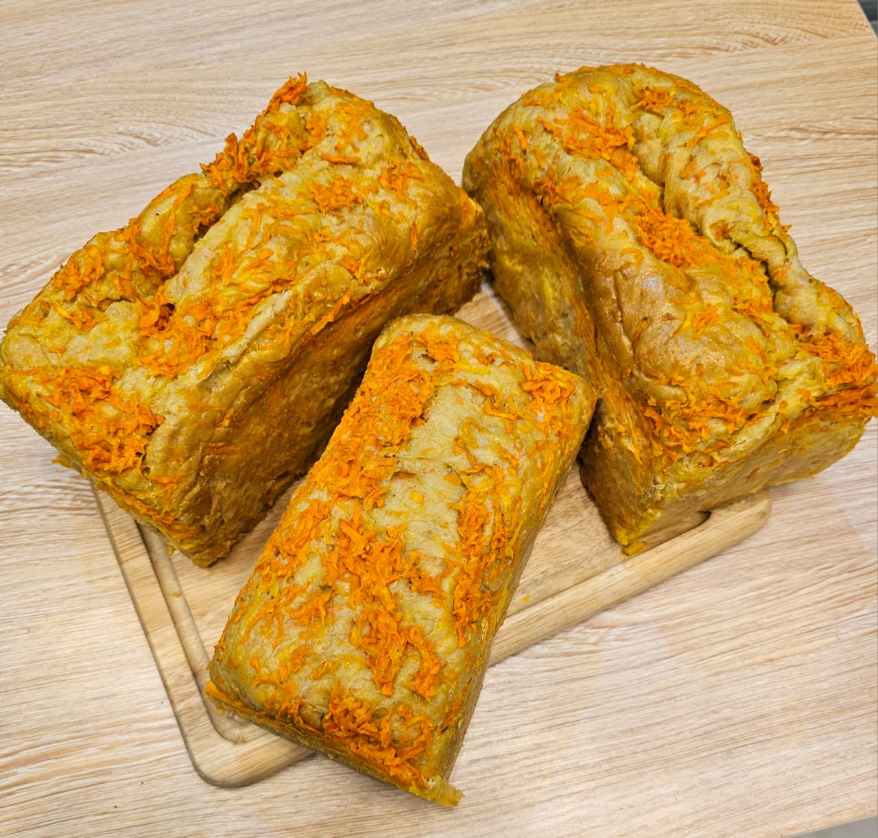 WhatsApp Image 2025-02-28 at 12.16.21_2b5b72d7 CARROT BREAD - Image 1